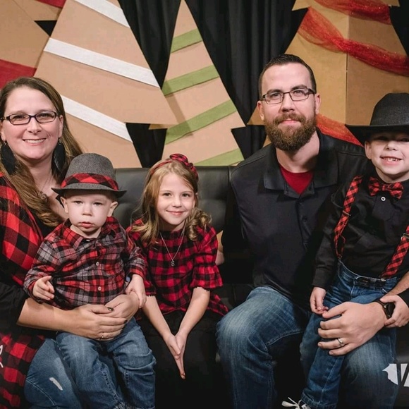 Meet your Posher, Heather - Picture 1 of 1